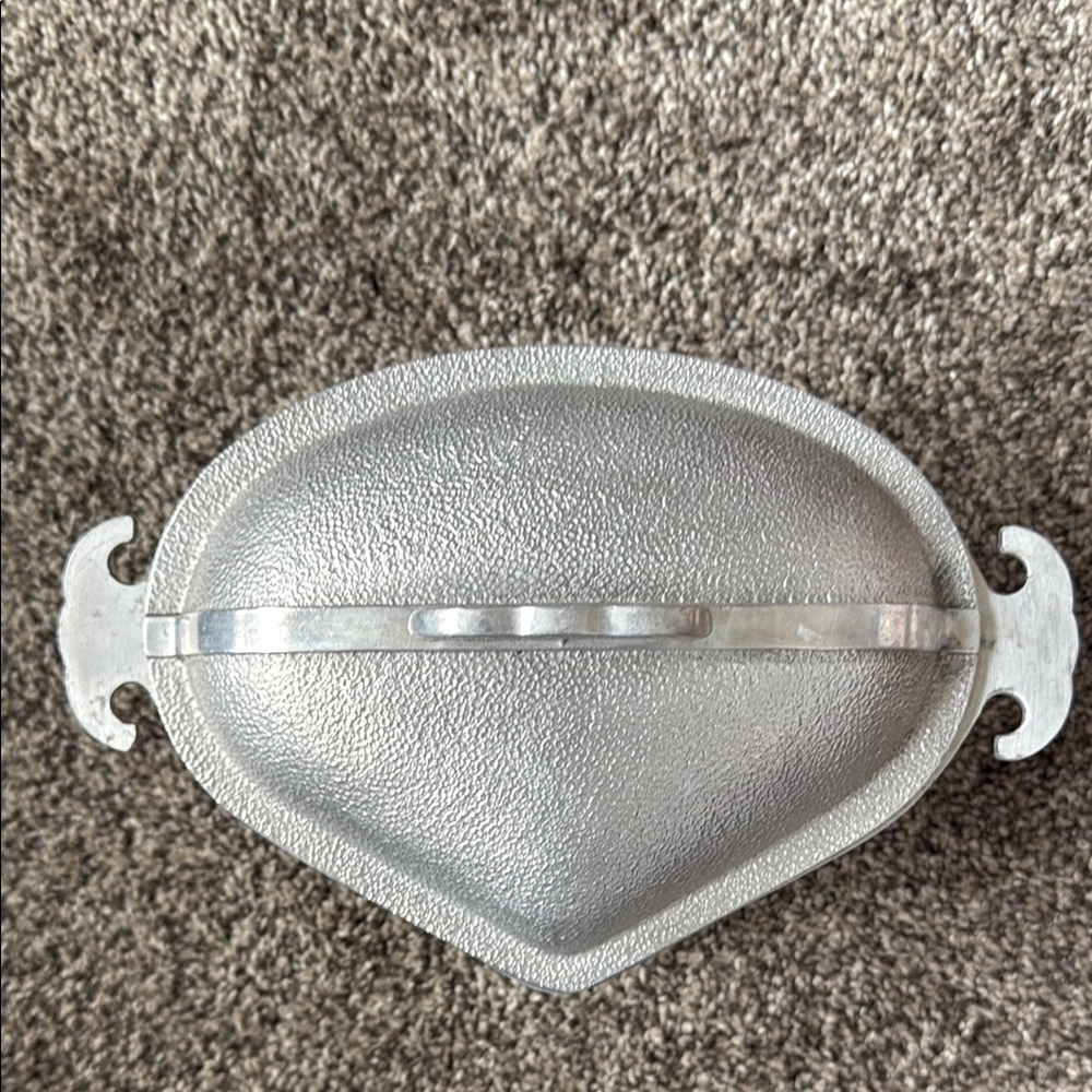 Guardian Service Aluminum
Triangle/Heart shape Roast Pan 
Excellent Vintage Cond